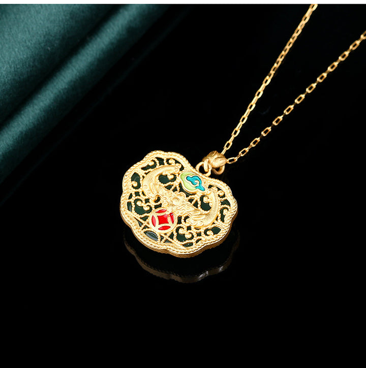 chinese womens gold and jade small pendant necklace
