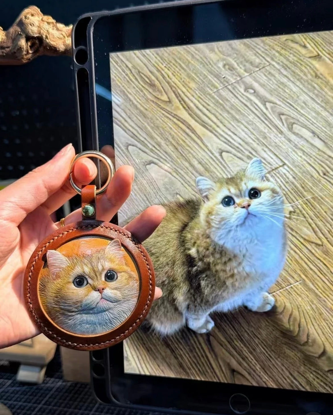 Personalisierter Haustier Schlüsselanhänger – 3D Ledergravur