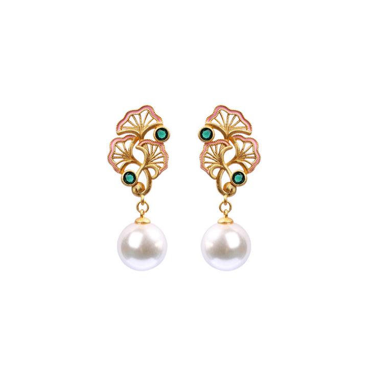 pearls earrings
